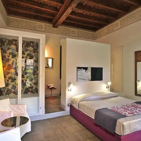 Vacciago Chateau Sleeps 8 Pool Wifi Ameno