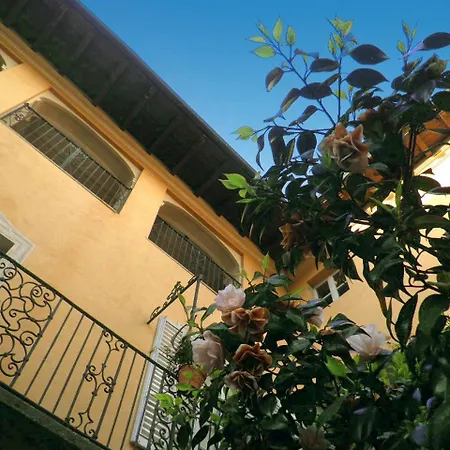 Vacciago Chateau Sleeps 8 Pool Wifi Ameno