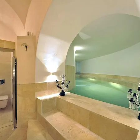 Vakantiehuis Vacciago Chateau Sleeps 8 Pool Wifi Ameno